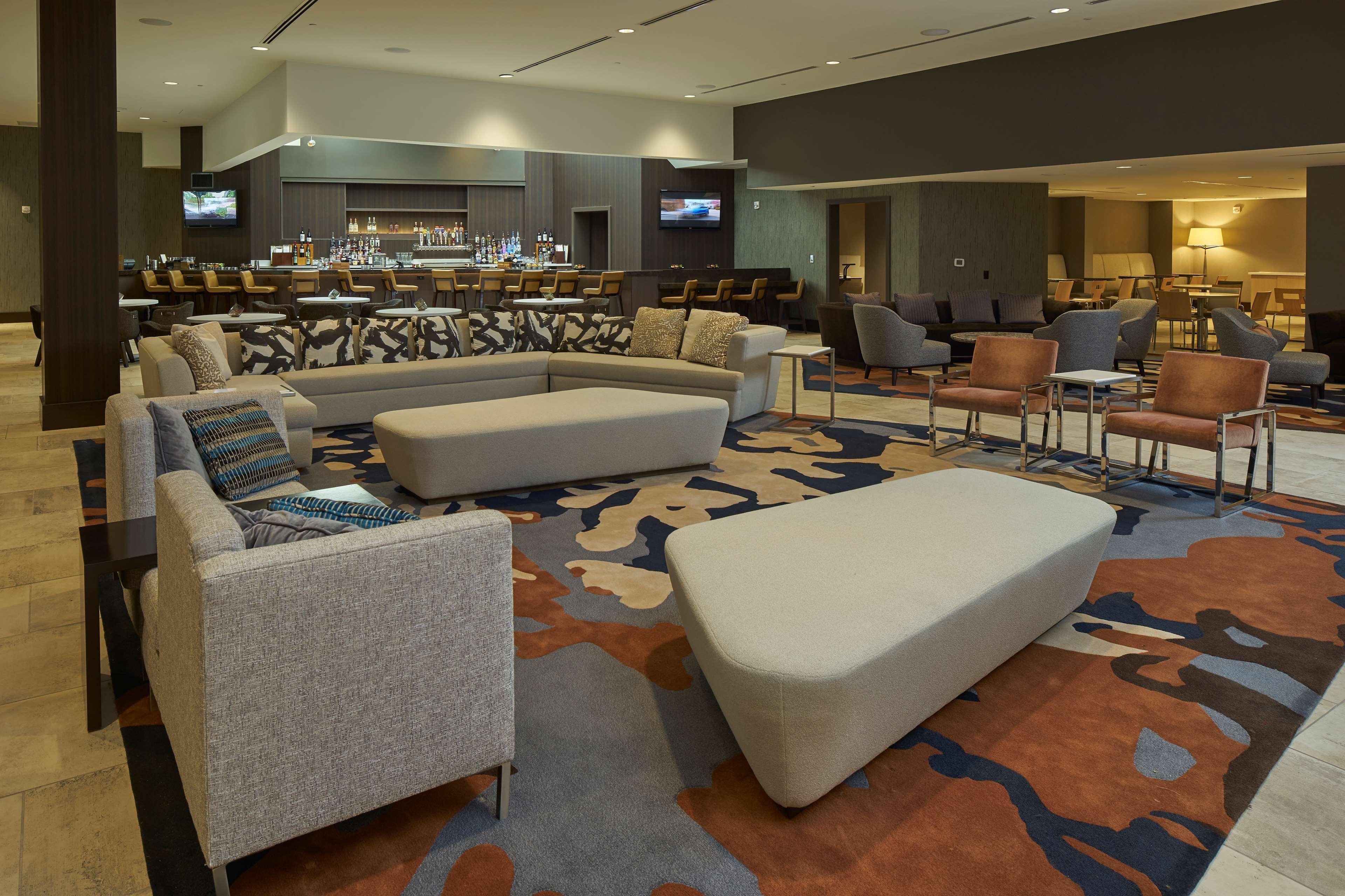 Hilton Raleigh North Hills Hotel Съоръжения снимка