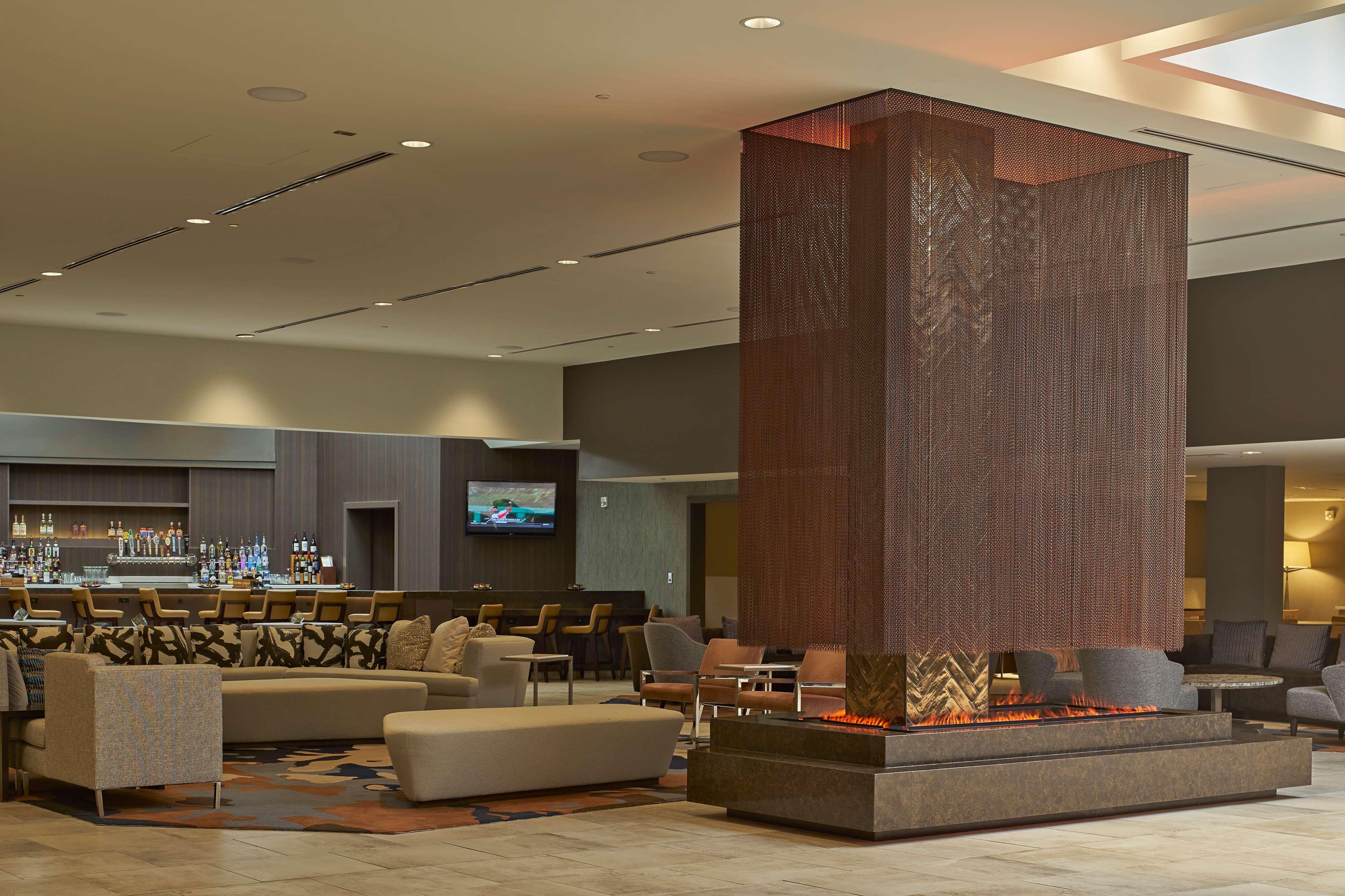 Hilton Raleigh North Hills Hotel Съоръжения снимка