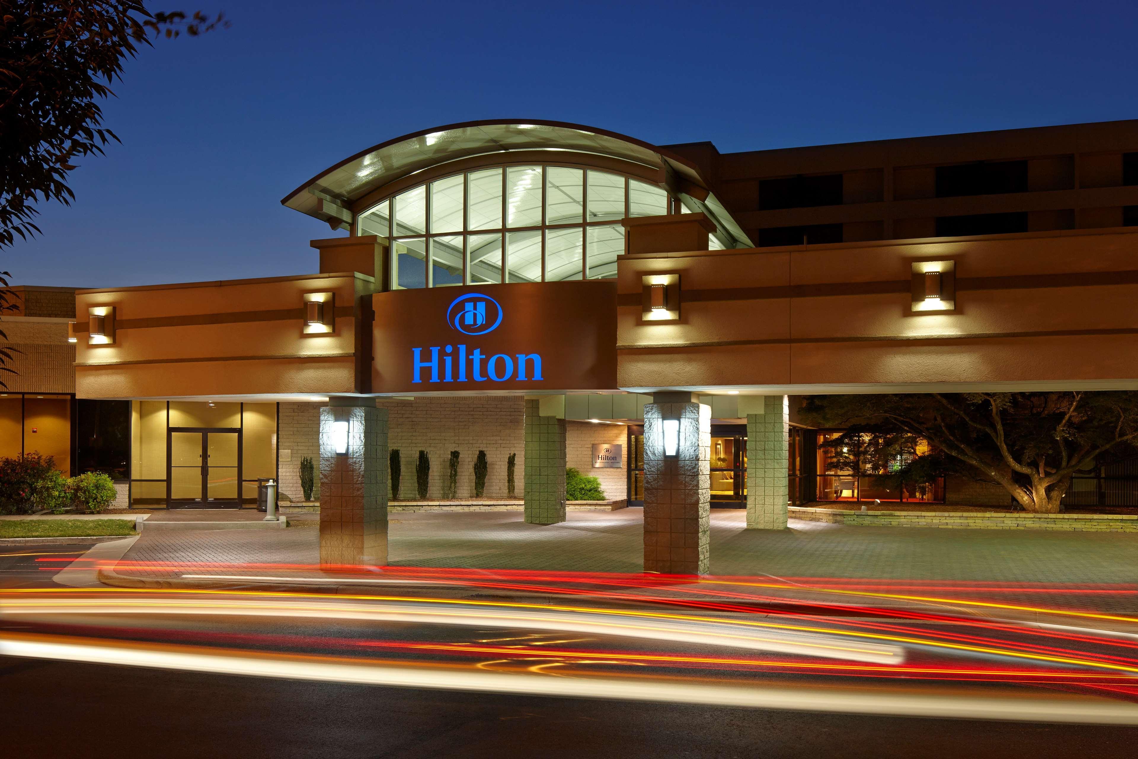 Hilton Raleigh North Hills Hotel Екстериор снимка