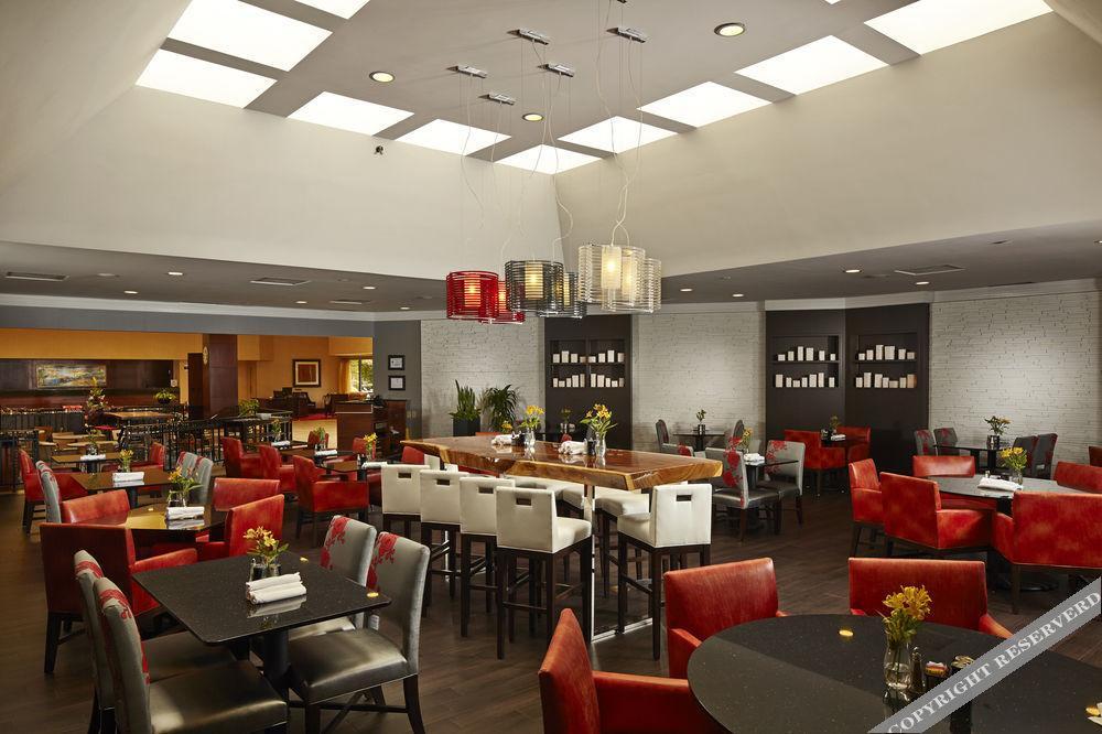 Hilton Raleigh North Hills Hotel Екстериор снимка