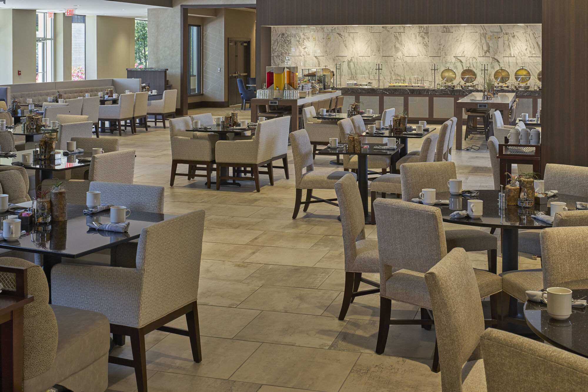 Hilton Raleigh North Hills Hotel Съоръжения снимка